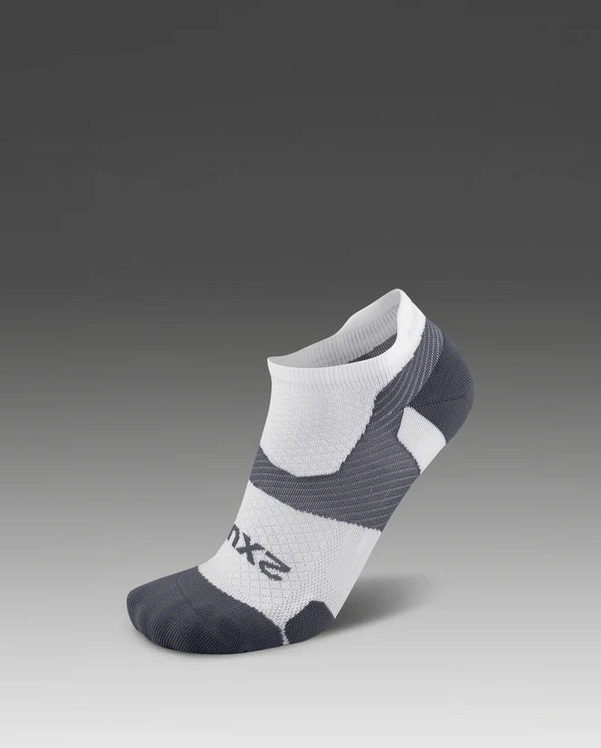 2XU Vectr Light Cushion No Show Socks