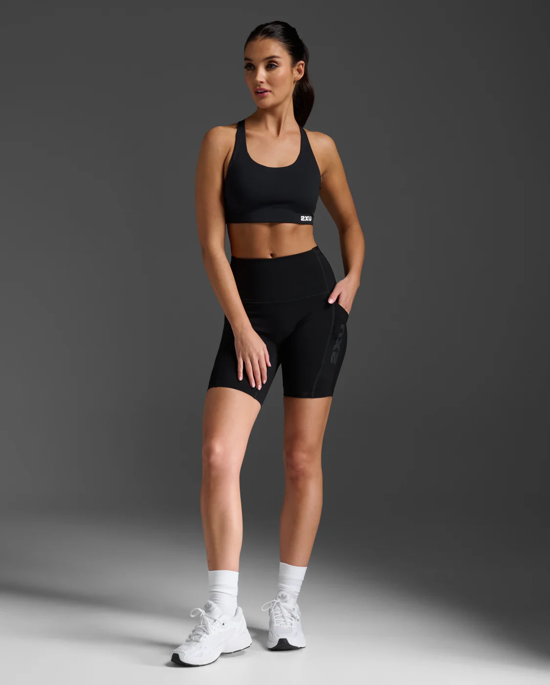 2XU Form Stash Hi-Rise 6" Compression Short with Pockets
