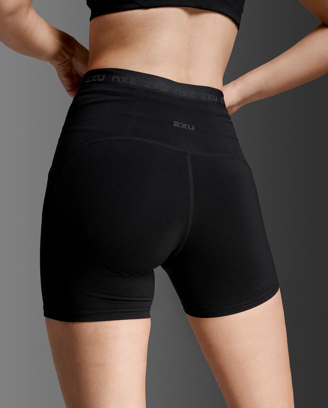 2XU Form Stash Hi-Rise 4" Compression Short with Pockets